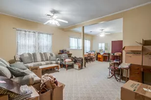 1041 W Vanderbilt St, Stephenville, TX 76401 - Photo 14