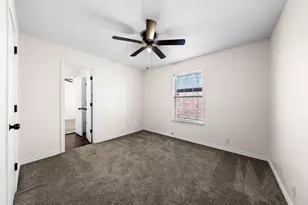 324 Tolbert Ave, Sherman, TX 75092 - Photo 22