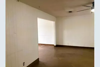 202 W Vernon Street, Bells, TX 75414 - Photo 8