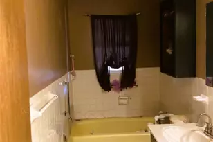 202 W Vernon St, Bells, TX 75414 - Photo 12