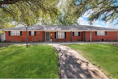 341 Dian Street, Burleson, TX 76028 - Photo 2
