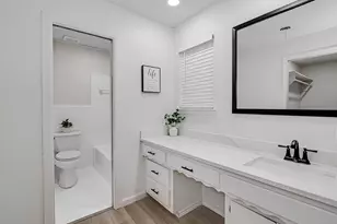 341 Dian St, Burleson, TX 76028 - Photo 14