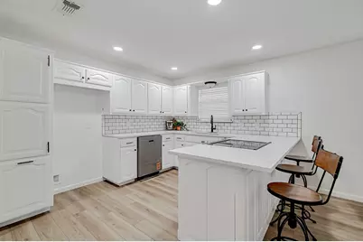 341 Dian Street, Burleson, TX 76028 - Photo 10