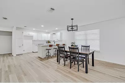 341 Dian Street, Burleson, TX 76028 - Photo 4