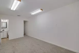 341 Dian St, Burleson, TX 76028 - Photo 24