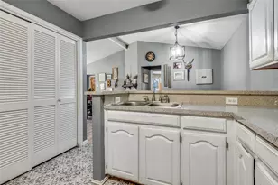 2708 Bridge Lake Dr, Irving, TX 75060 - Photo 20