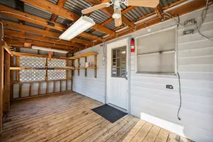 701 Poindexter Ave, Cleburne, TX 76033 - Photo 20