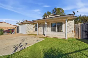 9420 Kerrville St, Dallas, TX 75227 - Photo 2