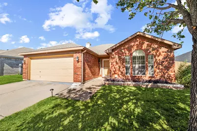 5104 Valley Village Drive, Fort Worth, TX 76123 - Photo 2