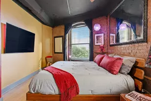 910 Houston St, Fort Worth, TX 76102 - Photo 2