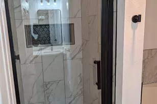 1310 Rosewood Ln, Lancaster, TX 75146 - Photo 6