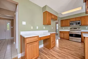 8000 Crazy Horse Ln, Fort Worth, TX 76137 - Photo 10