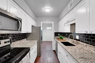 6040 Birchbrook Dr, Dallas, TX 75206 - Photo 12