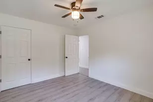 3973 W Spurgeon St, Fort Worth, TX 76133 - Photo 26