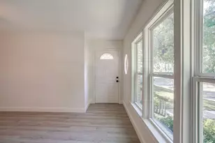 3973 W Spurgeon St, Fort Worth, TX 76133 - Photo 6