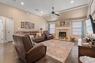 2916 Shoreline Dr, Burleson, TX 76028 - Photo 10