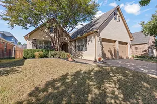 2916 Shoreline Dr, Burleson, TX 76028 - Photo 1