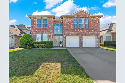 617 Crystal Brook Drive, Saginaw, TX 76179 - Photo 1