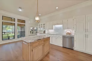 919 Riviera Dr, Mansfield, TX 76063 - Photo 16