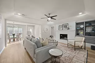 1723 Post Oak Dr, Bedford, TX 76021 - Photo 10