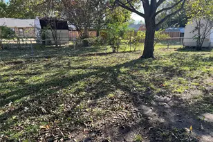 1113 S Idlewild Dr, Sherman, TX 75090 - Photo 20