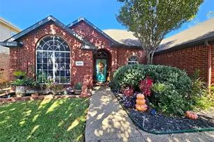 8381 Everglades Cir, Fort Worth, TX 76137 - Photo 2