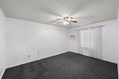 136 N Polk Street, DeSoto, TX 75116 - Photo 16