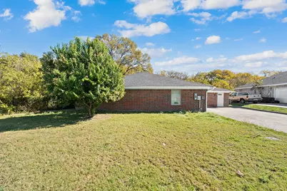136 N Polk Street, DeSoto, TX 75116 - Photo 28