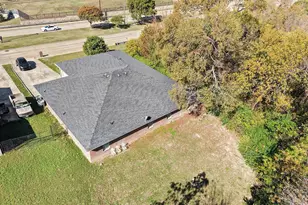 136 N Polk St, DeSoto, TX 75116 - Photo 34