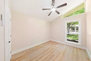 10528 Swallow Ln, Dallas, TX 75218 - Photo 12