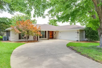 6758 Wilton Drive, Fort Worth, TX 76133 - Photo 2