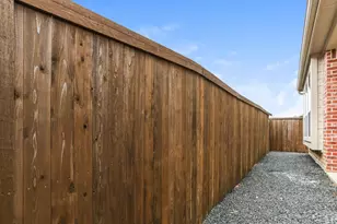 120 Knight of Realm Blvd, The Colony, TX 75056 - Photo 18