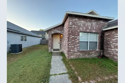 10137 Chapel Glen, Fort Worth, TX 76116 - Photo 2