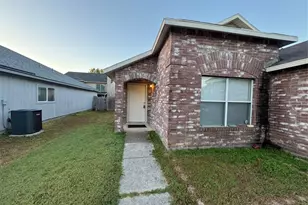 10137 Chapel Glen, Fort Worth, TX 76116 - Photo 2