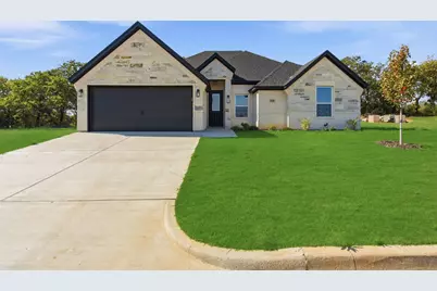 306 Sun Flower Court, Tolar, TX 76476 - Photo 4