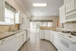 7116 Deer Hollow Dr, Fort Worth, TX 76132 - Photo 16