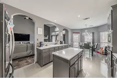 5243 W Cove Way, Grand Prairie, TX 75052 - Photo 18