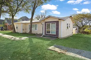 203 S Carter St, Whitewright, TX 75491 - Photo 2