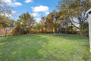 203 S Carter St, Whitewright, TX 75491 - Photo 14