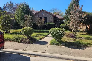 107 Larchbrook Dr, DeSoto, TX 75115 - Photo 1