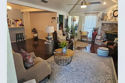 107 Larchbrook Drive, DeSoto, TX 75115 - Photo 8