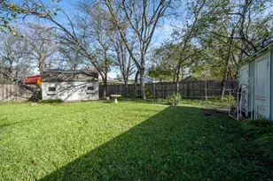 106 N Corporation St, Hillsboro, TX 76645 - Photo 16