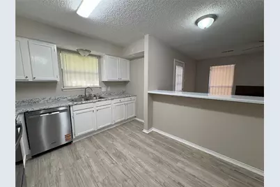 2609 Isbella Drive, Grand Prairie, TX 75052 - Photo 8