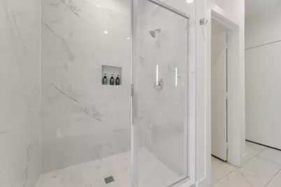 1771 McCoy Street #401, Dallas, TX 75204 - Photo 14