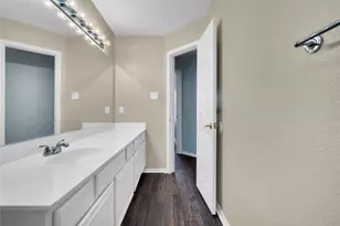916 Joshua Dr, Burleson, TX 76028 - Photo 28