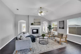 916 Joshua Dr, Burleson, TX 76028 - Photo 14