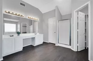 916 Joshua Dr, Burleson, TX 76028 - Photo 22