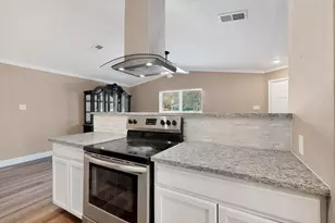 2007 Red Cloud Dr, Dallas, TX 75217 - Photo 12
