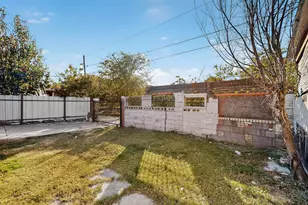 2007 Red Cloud Dr, Dallas, TX 75217 - Photo 36