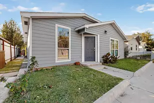 2007 Red Cloud Dr, Dallas, TX 75217 - Photo 2